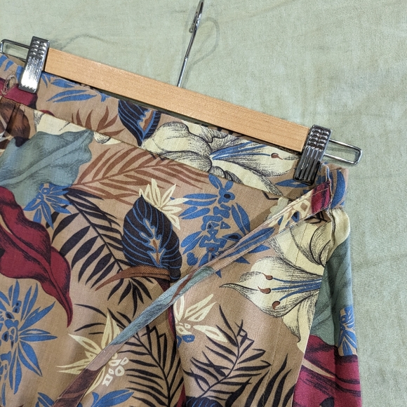 Vintage wrap skirt - Picture 2 of 5